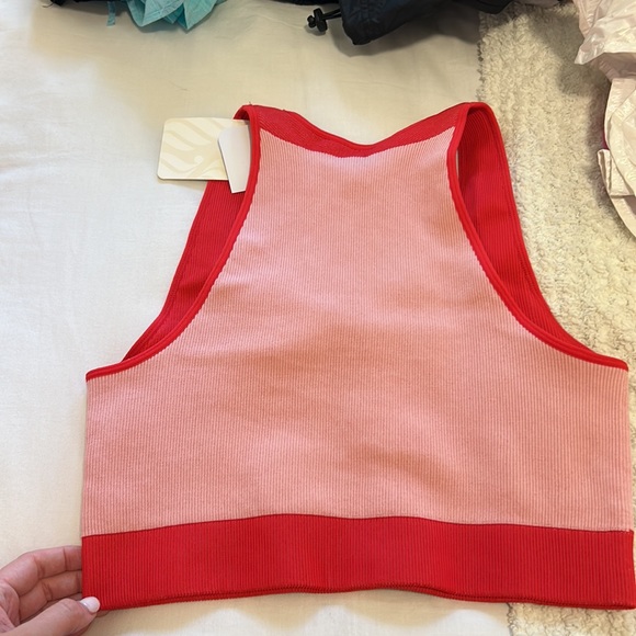 BRAND NEW FABLETICS MATCHING SET - Picture 5 of 5